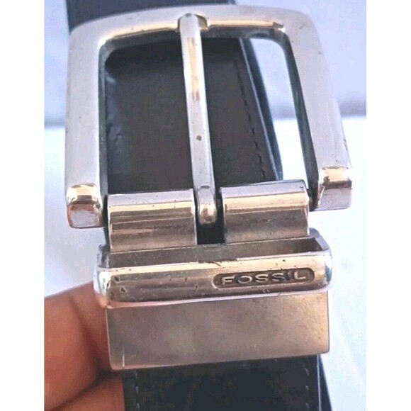 Fossil Reversible Belt Men's Black Brown Size 35 Center Hole Dress Work Belt - Picture 5 of 9